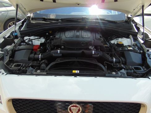 Used 2017 Jaguar F-PACE S AWD/4WD image 35