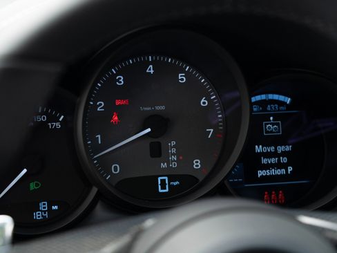 New 2026 Porsche Macan S image 24