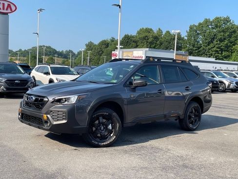 Used 2025 Subaru Outback Wilderness AWD/4WD image 2