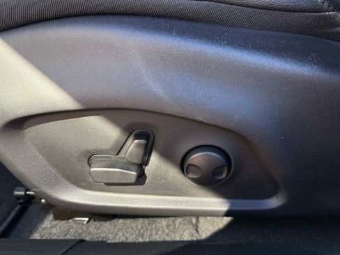 New 2026 Jeep Compass Limited image 23