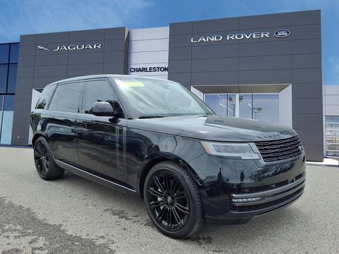 Used 2024 Land Rover Range Rover Long Wheelbase SE AWD/4WD image 7