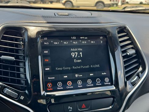 Used 2020 Jeep Cherokee Limited FWD image 22