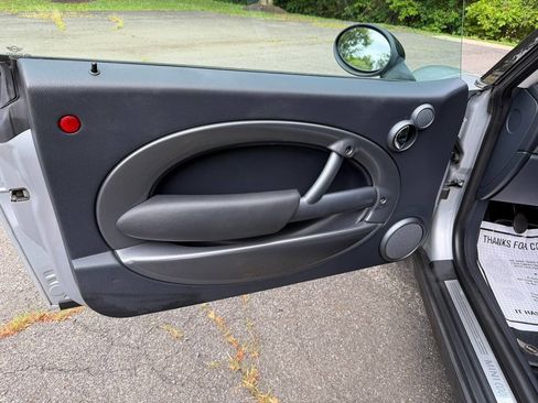 Used 2006 MINI Cooper Hardtop FWD image 15