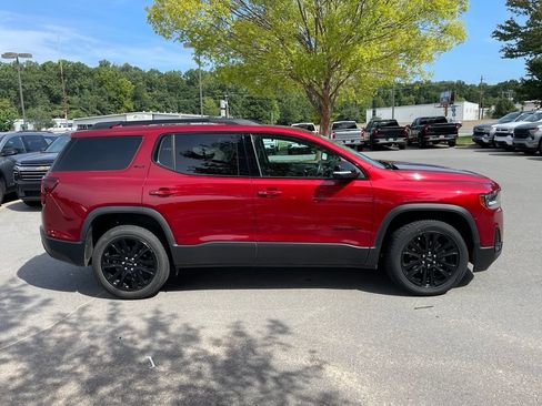 Used 2023 GMC Acadia SLT w/ Elevation Edition FWD image 9