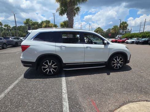 Used 2019 Honda Pilot Touring image 9