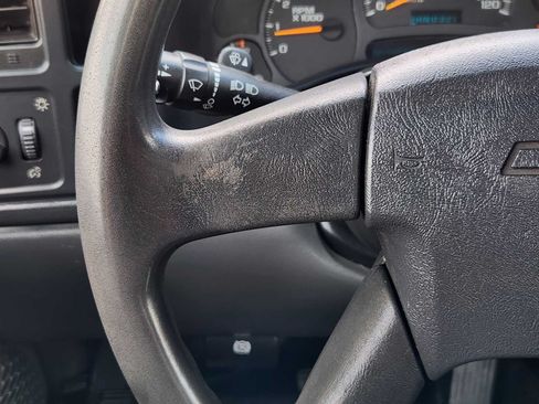 Used 2005 Chevrolet Silverado 3500 4x4 Regular Cab w/ Heavy-Duty Power Package image 19