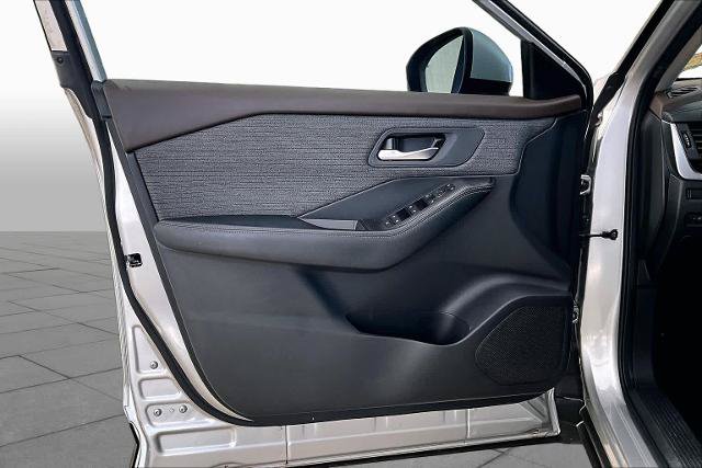 Certified 2023 Nissan Rogue SV FWD image 21