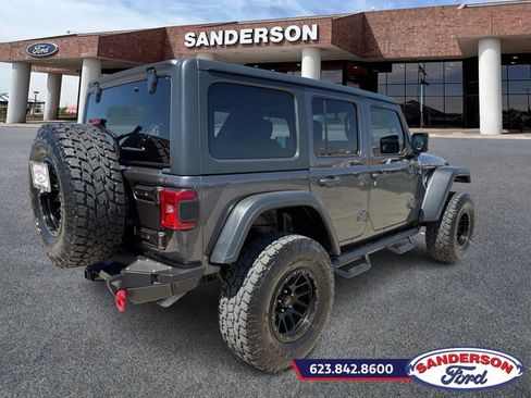 Used 2021 Jeep Wrangler Unlimited Rubicon image 3