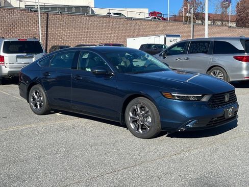 New 2025 Honda Accord EX-L image 1