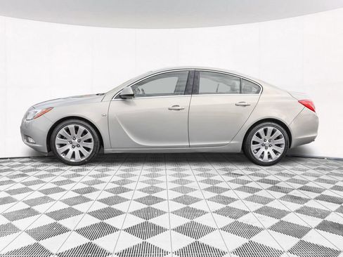 Used 2011 Buick Regal CXL Turbo w/ TO7 Preferred Equipment Group FWD image 16