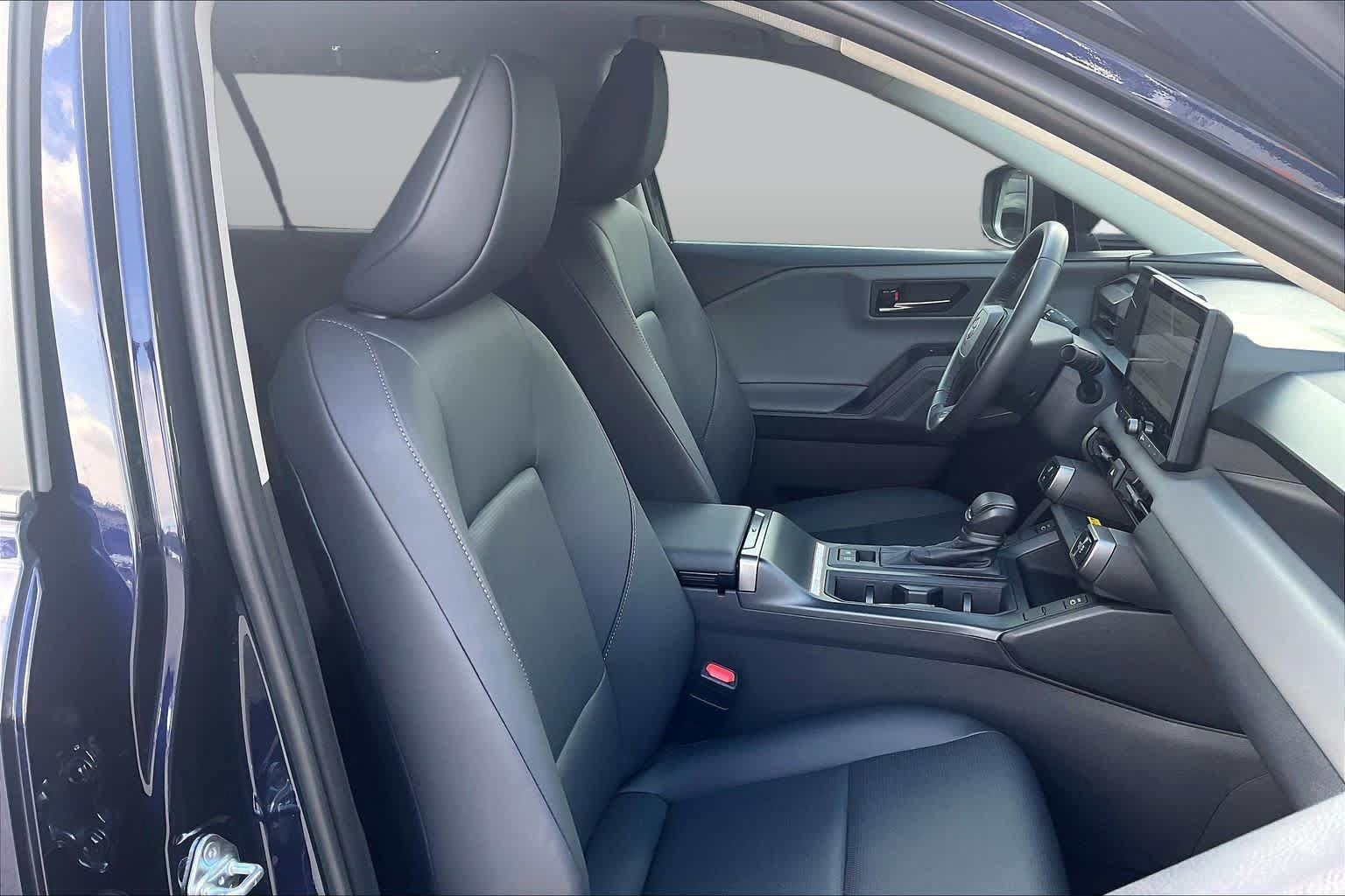 Used 2026 Toyota RAV4 XLE Premium w/ Panoramic Sun Roof Package FWD image 7