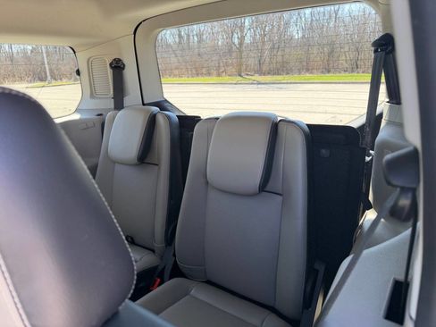 Used 2015 Ford Transit Connect Titanium FWD image 14