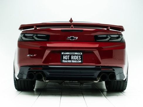 Used 2018 Chevrolet Camaro ZL1 RWD image 15