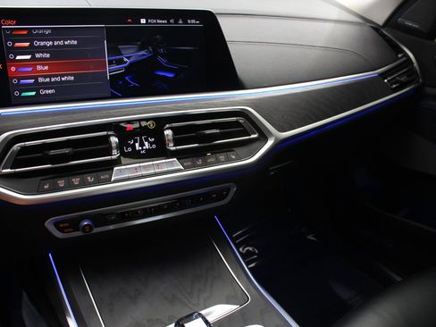 Used 2022 BMW X7 xDrive40i w/ Executive Package AWD/4WD image 65