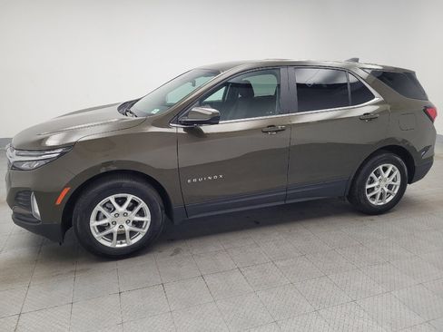 Used 2024 Chevrolet Equinox LT w/ LPO, Floor Liner Package FWD image 2