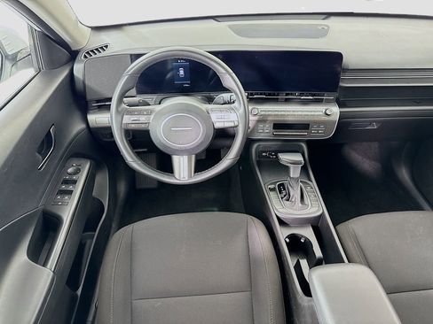 Certified 2025 Hyundai Kona SEL image 22