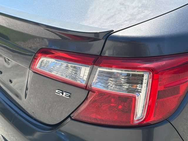 Used 2014 Toyota Camry SE FWD image 13