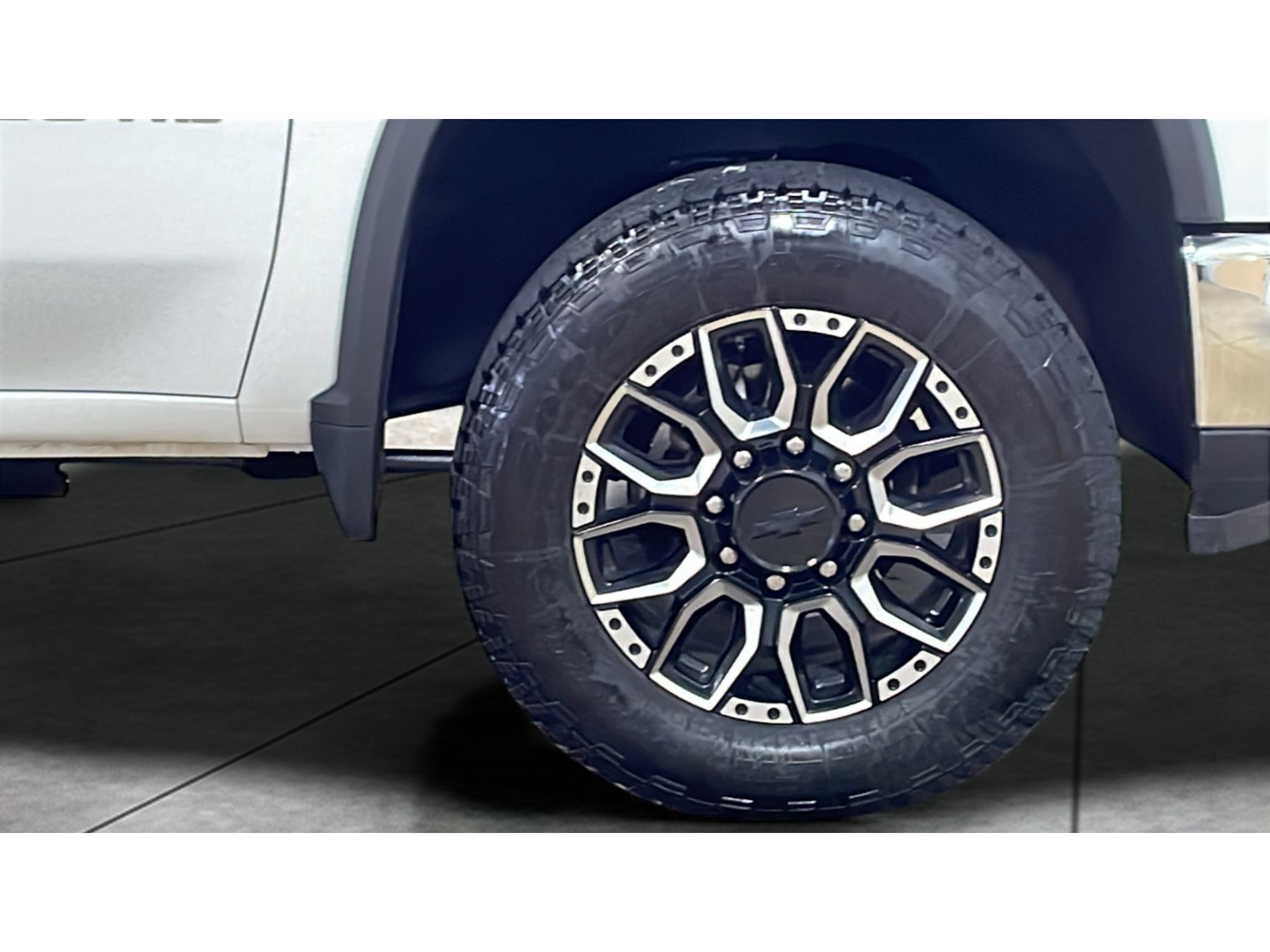 Used 2024 Chevrolet Silverado 2500 LTZ w/ LTZ Convenience Package AWD/4WD image 20