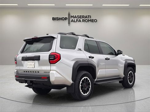 Used 2025 Toyota 4Runner TRD Off-Road image 7