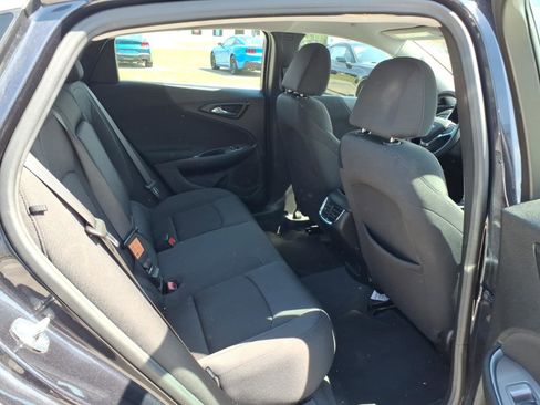 Used 2023 Chevrolet Malibu LT image 9