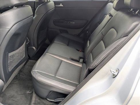 Used 2020 Kia Sportage EX image 18