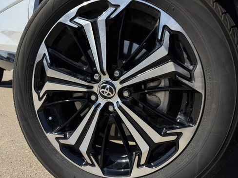 Used 2025 Toyota RAV4 XSE w/ Premium Package image 10