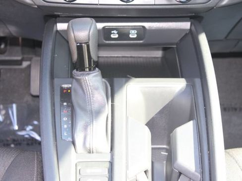 Used 2025 Honda Accord SE image 15