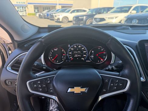 Used 2022 Chevrolet Malibu Premier FWD image 14
