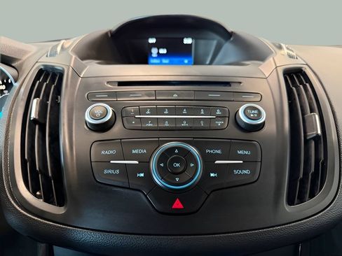 Used 2018 Ford Escape SE w/ SE Sport Appearance Package FWD image 22