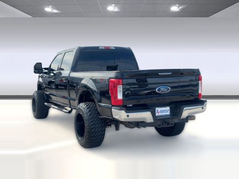 Used 2018 Ford F250 Lariat image 3