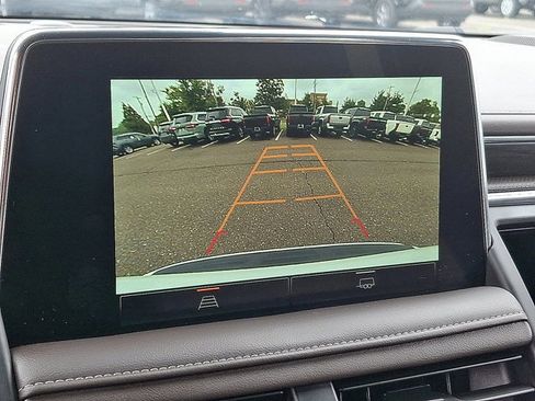 Used 2024 GMC Yukon SLT image 19