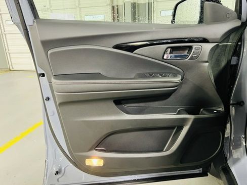 New 2026 Honda Ridgeline Black Edition image 25