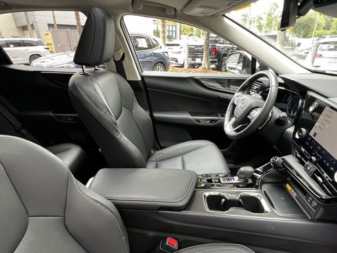 Used 2025 Lexus NX 250 FWD w/ Towing Package (2000 Lbs) image 46