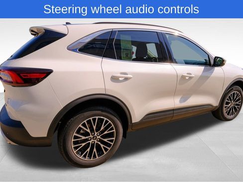 New 2025 Ford Escape SE image 6