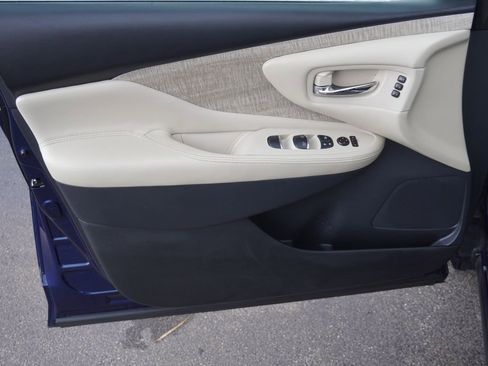 Used 2020 Nissan Murano SL w/ Moonroof Package image 10