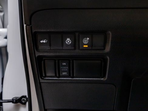 Used 2023 Nissan Armada Platinum w/ Captain's Chairs Package image 18