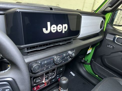 New 2026 Jeep Gladiator Willys image 29