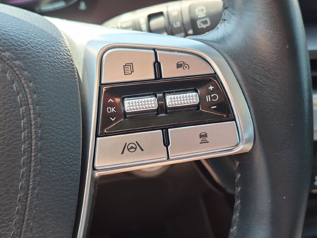 Used 2025 Kia Telluride S FWD image 20