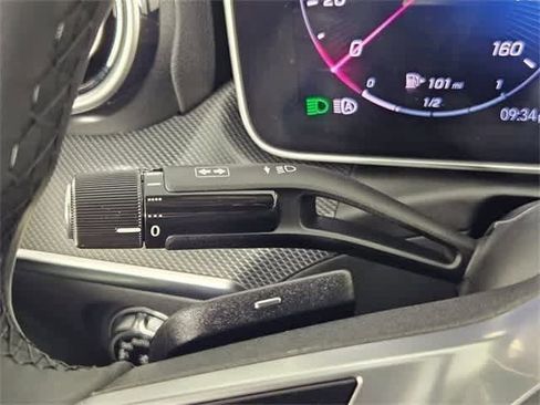 Used 2025 Mercedes-Benz C 300 4MATIC Sedan image 27