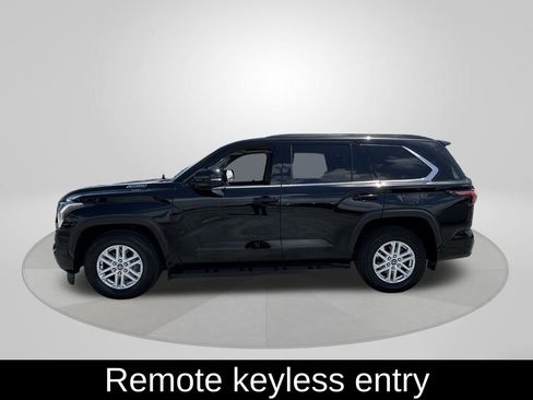 Used 2023 Toyota Sequoia SR5 image 4