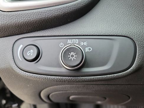 Certified 2020 Chevrolet Trax LS w/ Tint and Cruise Package image 17