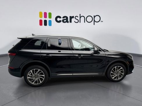 Used 2021 Lincoln Corsair FWD w/ Rear Removable Package Tray image 6