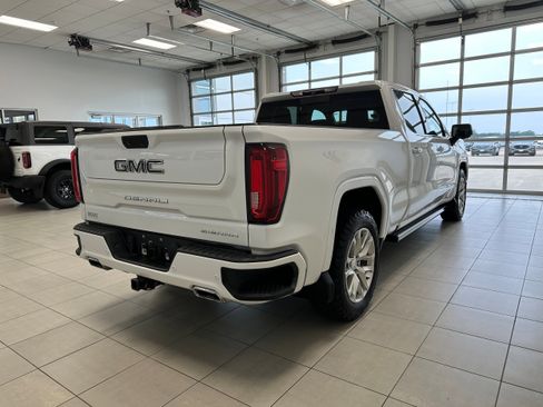 Used 2019 GMC Sierra 1500 Denali w/ Denali Ultimate Package AWD/4WD image 5