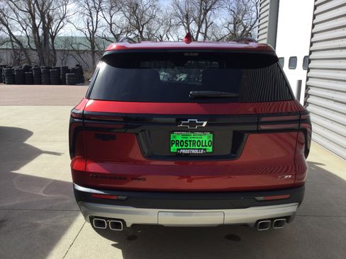 New 2026 Chevrolet Traverse Z71 w/ Enhanced Driving Package image 4