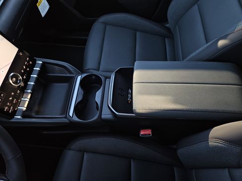 New 2026 GMC Terrain AT4 image 24