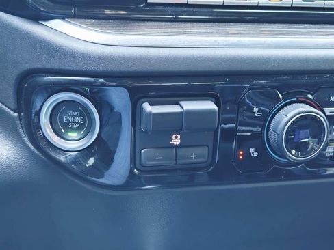 Used 2022 Chevrolet Silverado 1500 LT Trail Boss w/ LT Trail Boss Premium Package image 15