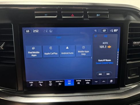 Used 2024 Ford F250 Lariat w/ Snow Plow Prep Package AWD/4WD image 29