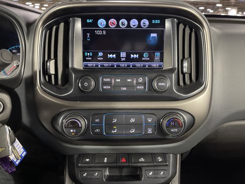 Used 2018 Chevrolet Colorado Z71 image 22