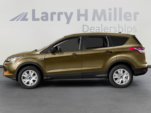 Used 2015 Ford Escape S image 3