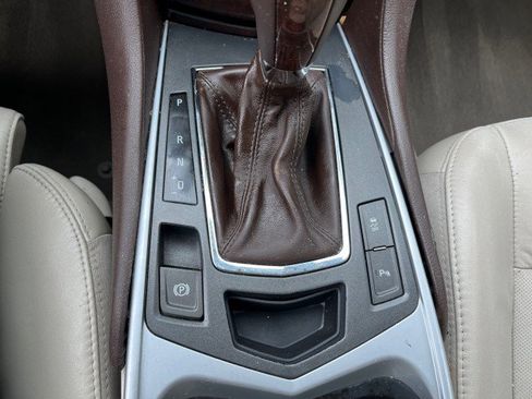 Used 2010 Cadillac SRX Luxury image 57